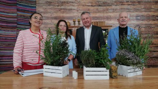 Zdjęcie przedstawia uczestników programu "To dobry dzień", którego emisja odbyła się 16 maja 2024r. w porannym programie "To dobry dzień" na antenie TVP 3 Lublin