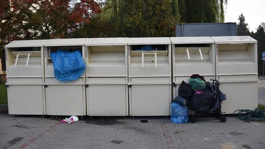 Zadbajmy o właściwe korzystanie z pojemników na odzież używaną !
