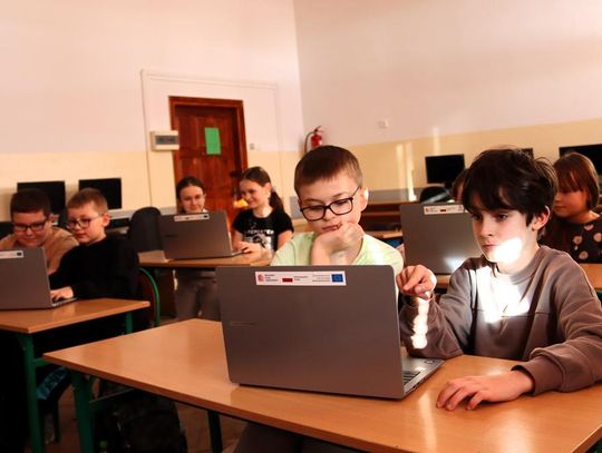 Laboratorium sztucznej inteligencji (AI) - wsparcie z Krajowego Planu Odbudowy dla Gminy Fajsławice Laboratorium sztucznej inteligencji (AI) - wsparcie z Krajowego Planu Odbudowy dla Gminy Fajsławice