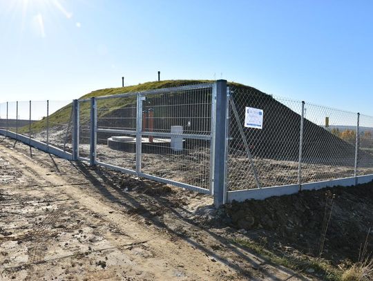 Końcowe prace realizowanych na terenie gminy inwestycji Zdjęcie przedstawia ujęcie wody w Siedliskach Pierwszych