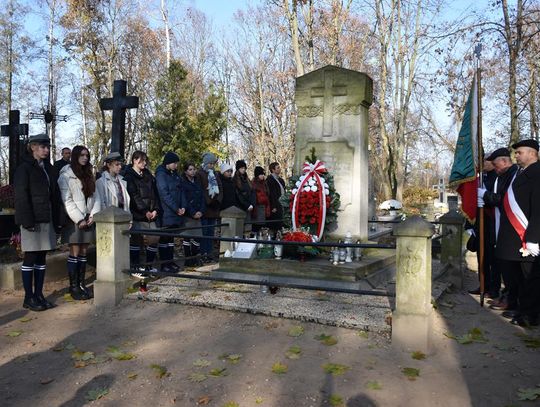 Zdjęcie przedstawia obchody Narodowego Święta Niepodległości w Gminie Fajsławice, które odbyły się 11 listopada 2024r.