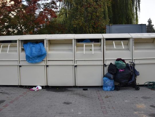 Zadbajmy o właściwe korzystanie z pojemników na odzież używaną !