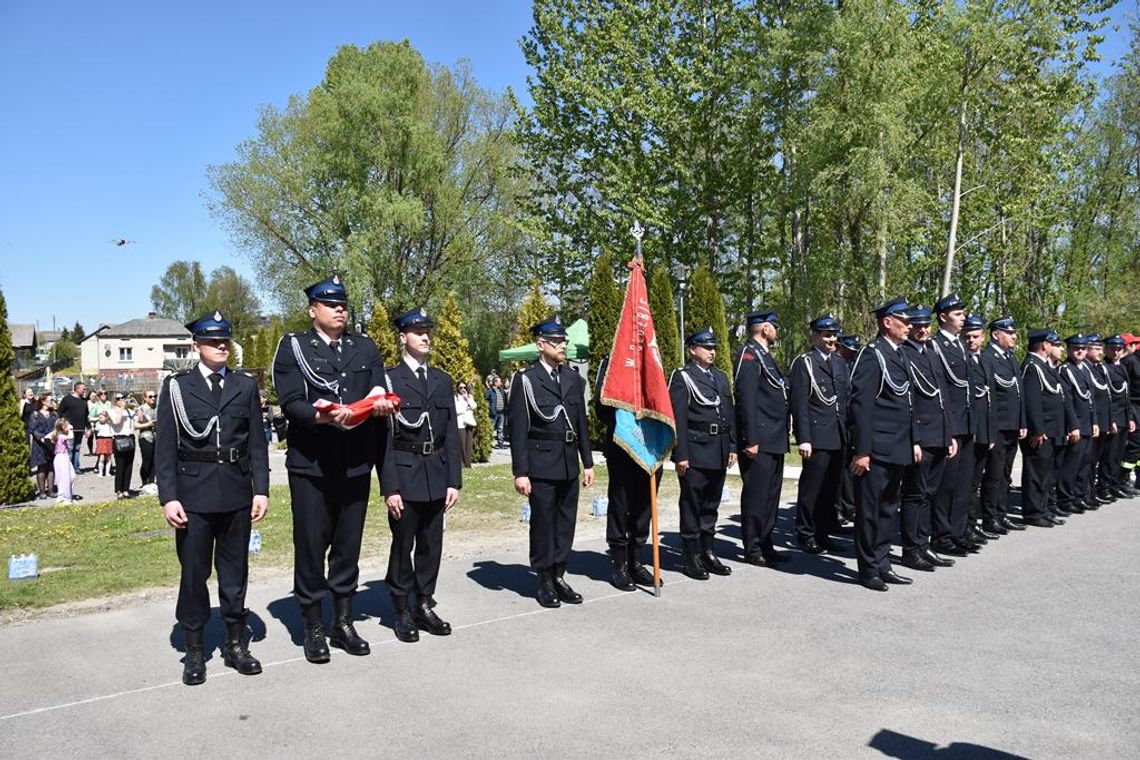 Dzień Strażaka w Gminie Fajsławice Zdjęcie przedstawia uczestników gminnych obchodów Dnia Strażaka, które odbyły się w Gminie Fajsławice