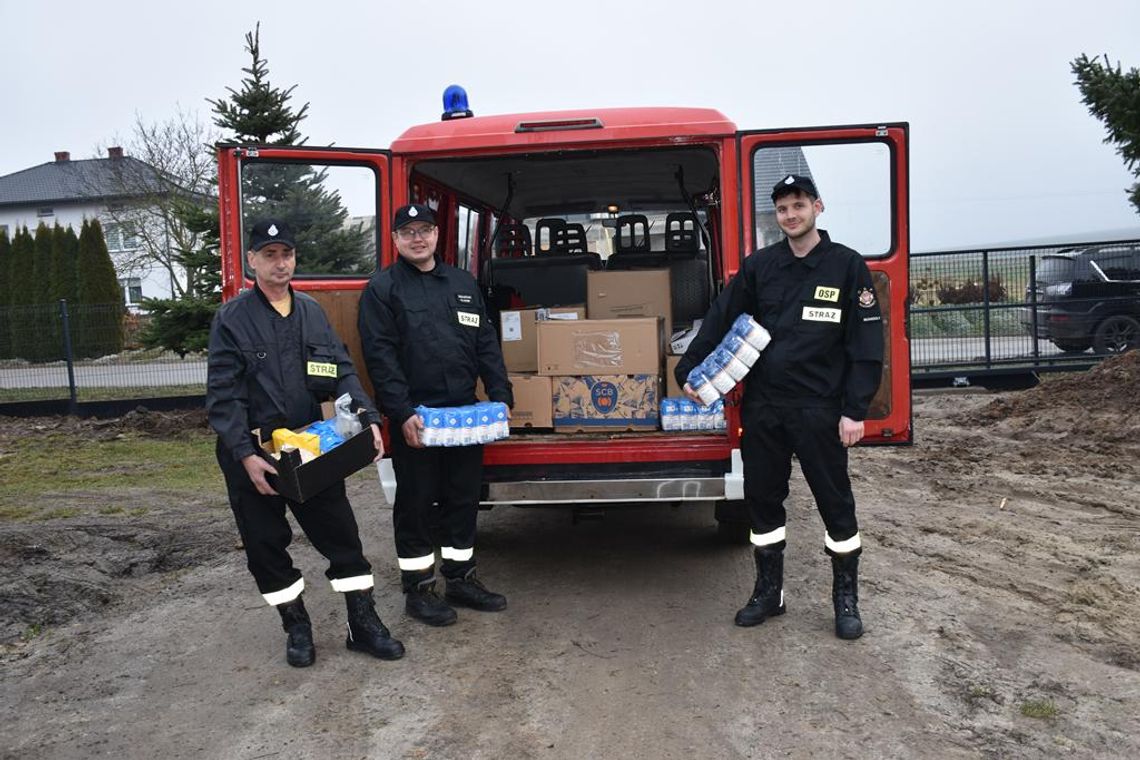 OSP Suchodoły niesie świąteczną pomoc dla Domu Dziecka w Krasnymstawie