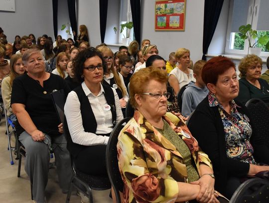 Narodowe Czytanie, 16 września 2025r., sala widowiskowa Gminnego Ośrodka Kultury w Fajsławicach Narodowe Czytanie, 16 września 2025r., sala widowiskowa Gminnego Ośrodka Kultury w Fajsławicach
