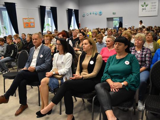 Narodowe Czytanie, 16 września 2025r., sala widowiskowa Gminnego Ośrodka Kultury w Fajsławicach Narodowe Czytanie, 16 września 2025r., sala widowiskowa Gminnego Ośrodka Kultury w Fajsławicach