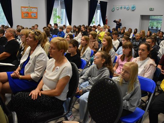 Narodowe Czytanie, 16 września 2025r., sala widowiskowa Gminnego Ośrodka Kultury w Fajsławicach Narodowe Czytanie, 16 września 2025r., sala widowiskowa Gminnego Ośrodka Kultury w Fajsławicach