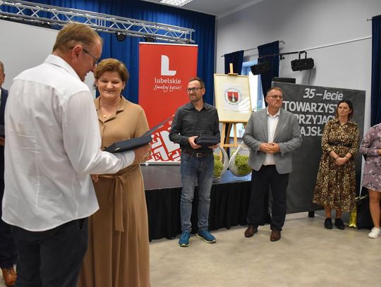 Jubileusz 35-lecia działalności Towarzystwa Przyjaciół Fajsławic, 27 września 2025r., sala widowiskowa Gminnego Ośrodka Kultury w Fajsławicach