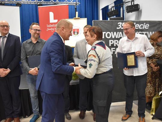 Jubileusz 35-lecia działalności Towarzystwa Przyjaciół Fajsławic, 27 września 2025r., sala widowiskowa Gminnego Ośrodka Kultury w Fajsławicach