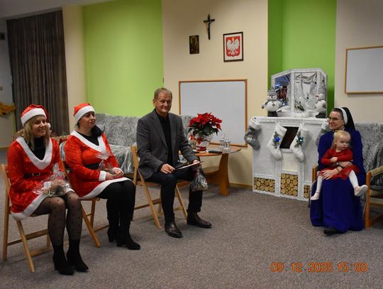 Mikołajki dla podopiecznych z Domu Dziecka w Tuligłowach, 9 grudnia 2025r.