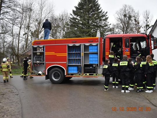 Powitanie nowego wozu strażackiego dla OSP Fajsławice, 12 grudnia 2025r.